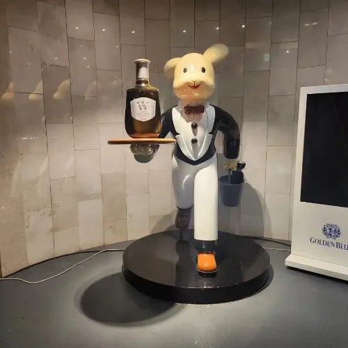 首尔江南Running Rabbit KTV室内兔子吉祥物